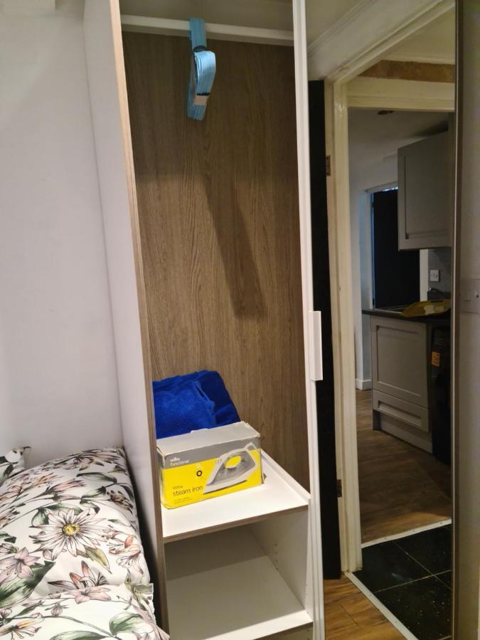 Exclusive Private One Bedroom Suite 런던 외부 사진
